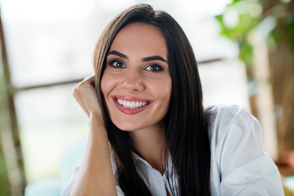 Smile Makeover Options For Damaged Teeth
